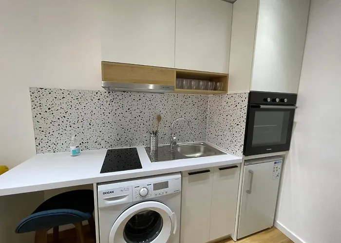 Digital Nomad Ap * Тирана